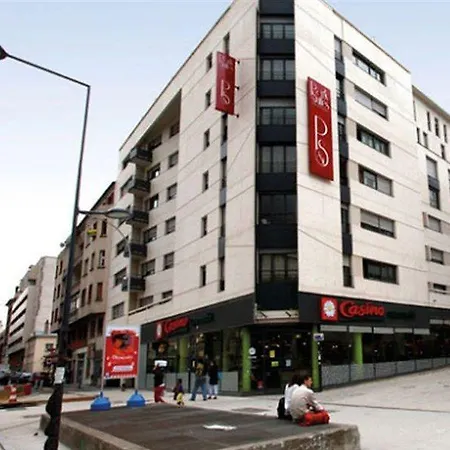 Confort Paris Hotel 3*