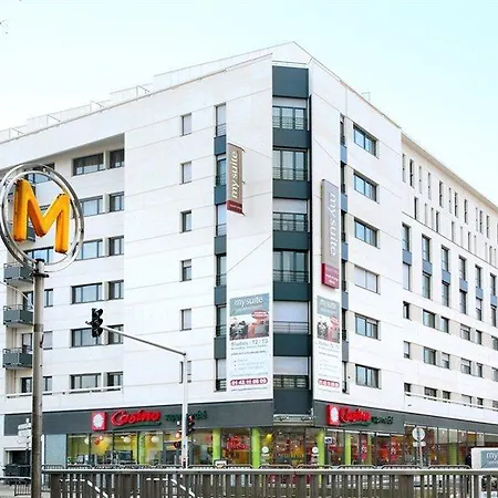 Confort Paris Hotel 3*